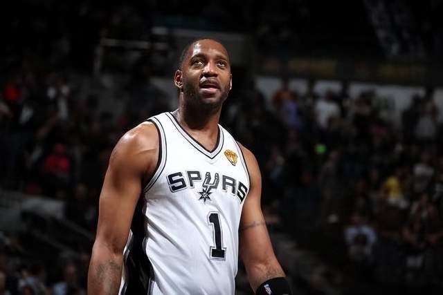 加维：亚马尔是最好的球员 但无法与梅西相提并论