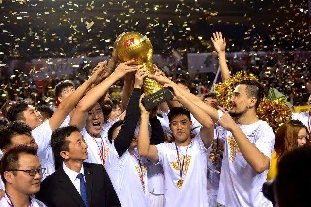 天津男篮：林庭谦脚踝韧带损伤 预估休战两周