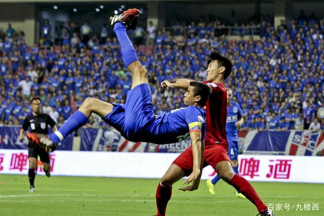 英超-小克鲁伊维特点射 曼联主场0-3伯恩茅斯