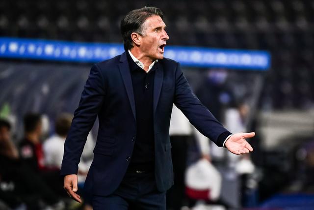 陈盈骏17+10崔永熙17分 广州再胜青岛晋级八强