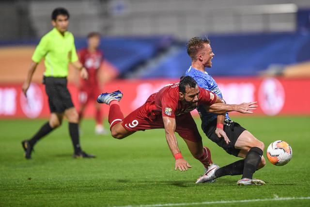 35岁法国裁判莱特西尔当选IFFHS年度最佳裁判